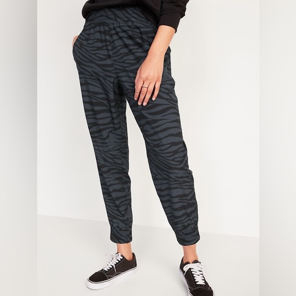 Old Navy Active Powersoft Jogger - image 1